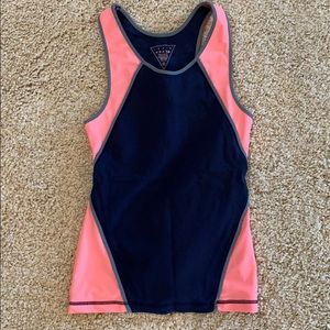 LAAIN small workout shirt